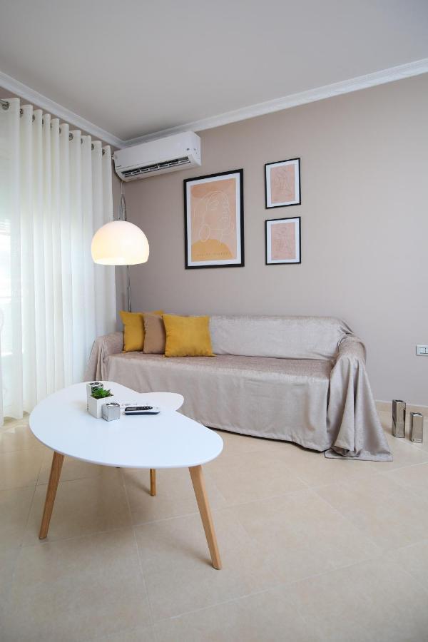 Tafa Deluxe Apartment Влёра Экстерьер фото