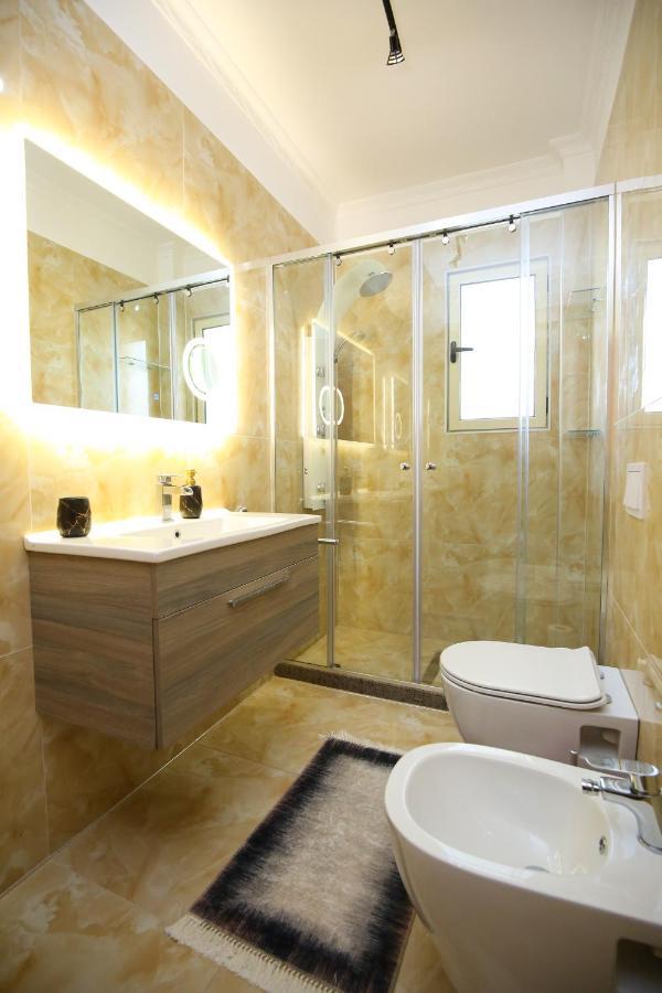 Tafa Deluxe Apartment Влёра Экстерьер фото