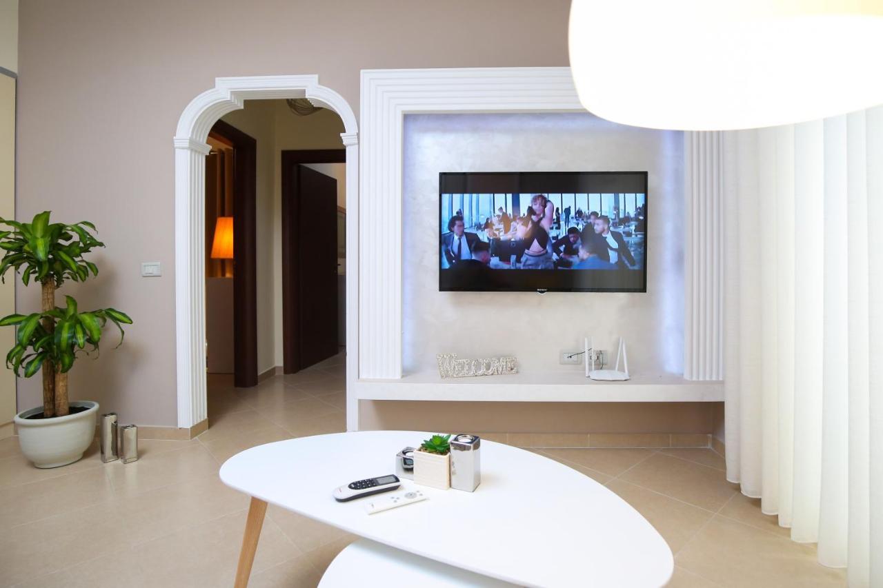 Tafa Deluxe Apartment Влёра Экстерьер фото
